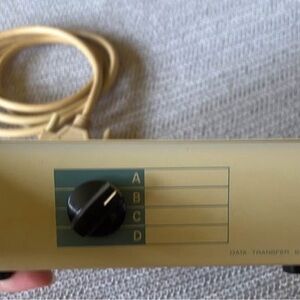 Retro Tech: A manual parallel port data transfer switch (aka printer switch box)